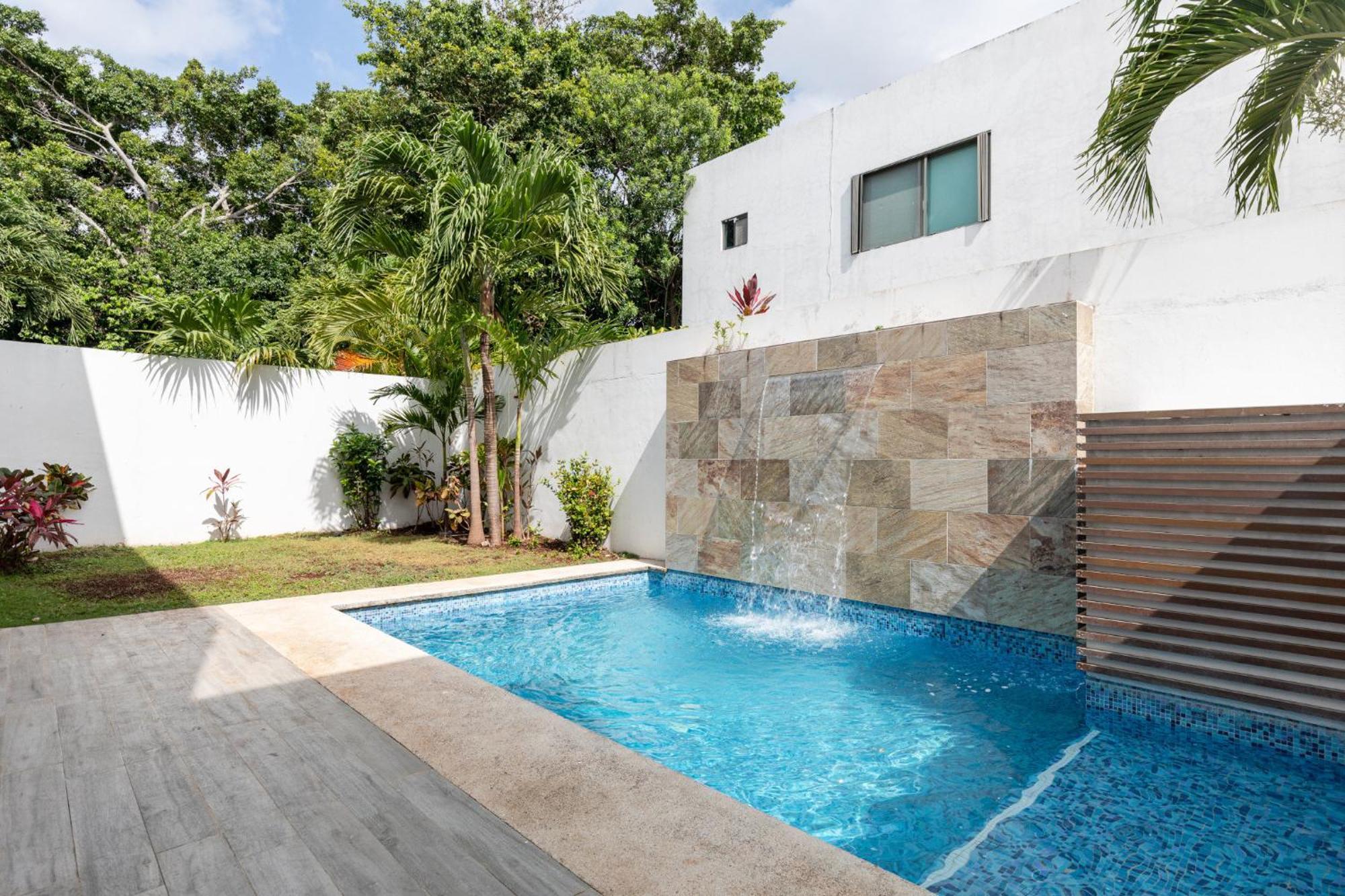 Large 4br Family House With Pool Apartment *